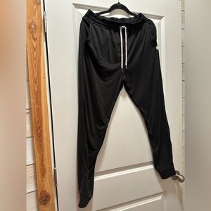 VUORI Rise and Shine Joggers Medium